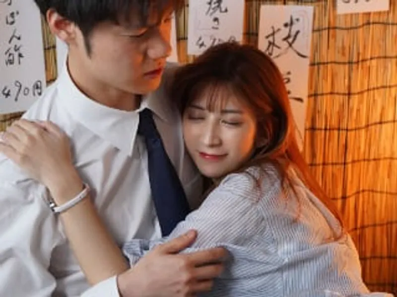 Màn ra mắt ấn tượng với hai cô chị gái của người yêu